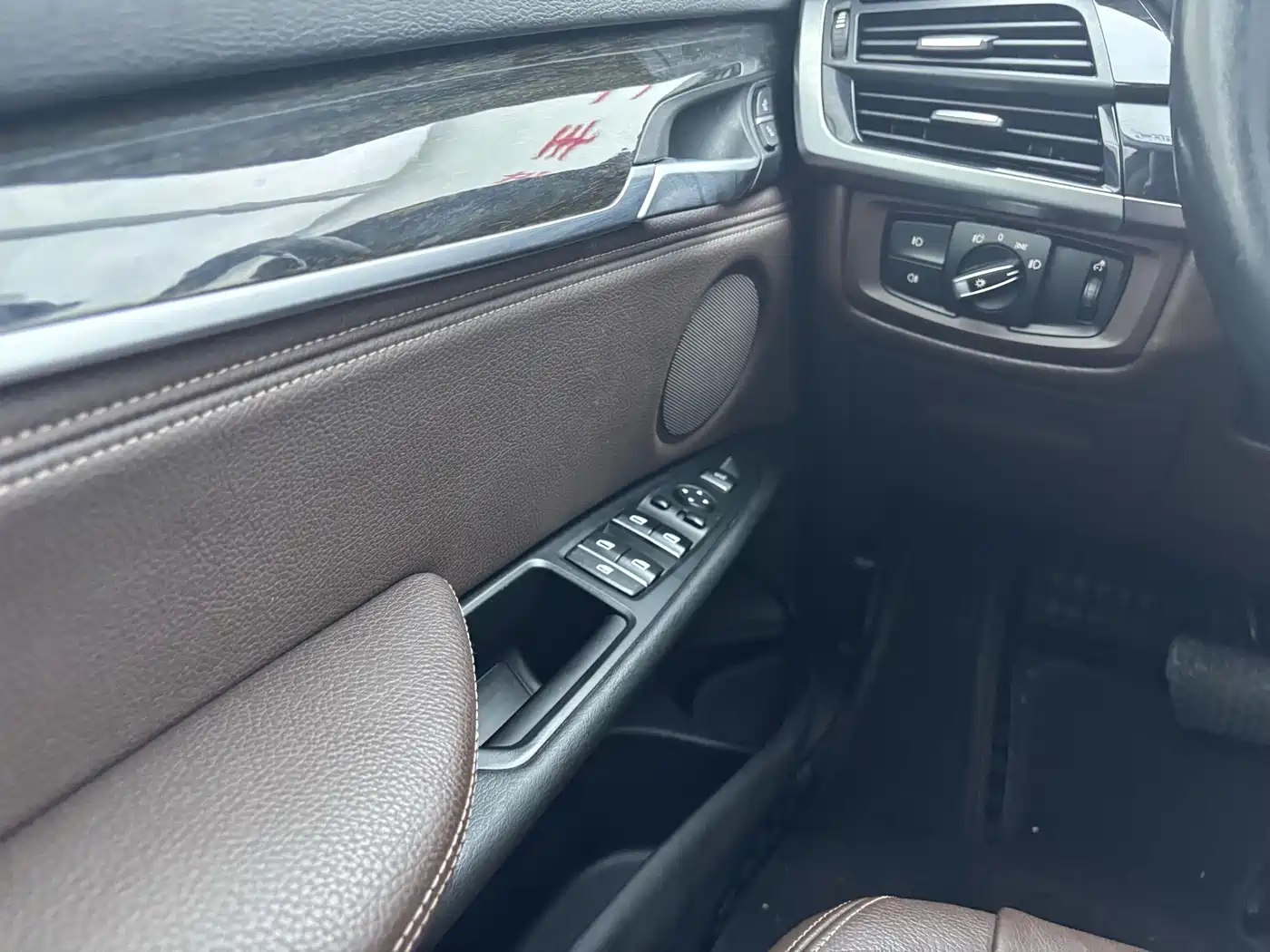BMW X5 (Import) 2014 xDrive35i Leading фото 23