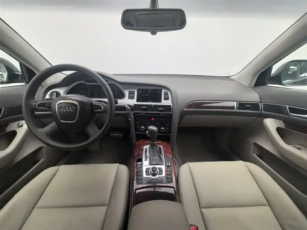 Audi A6L 2011 Model 2.0 TFSI Auto Standard фото 5