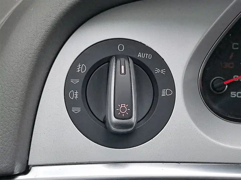 Audi A6L 2011 Model 2.0 TFSI Auto Standard фото 21