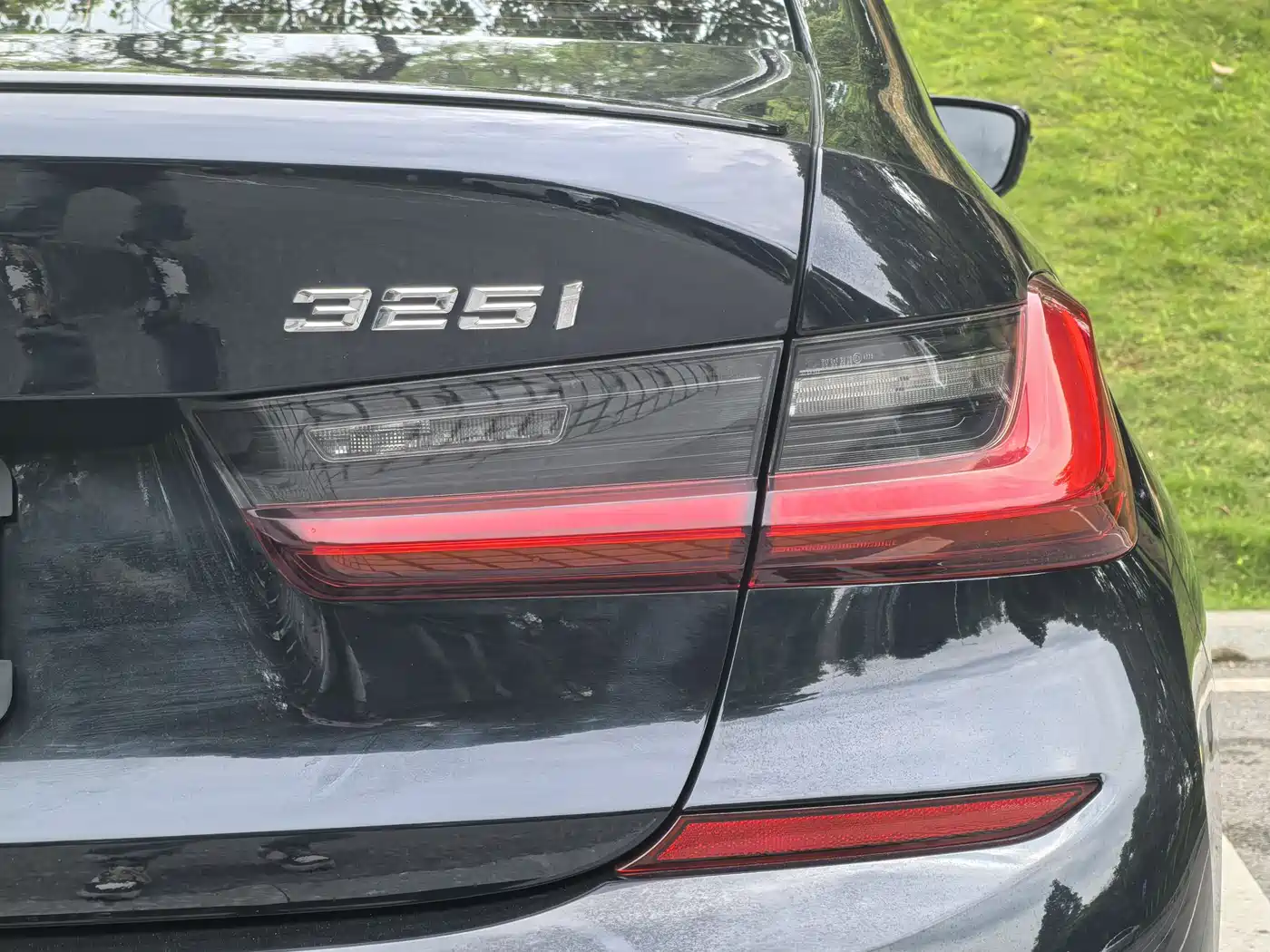 BMW 3 Series 2022 Facelift 325i M Sport Shadow Edition фото 15