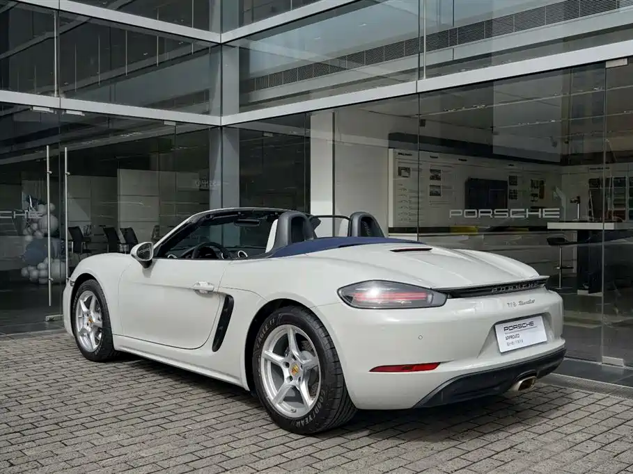Porsche 718 2022 Boxster 2.0T фото 4