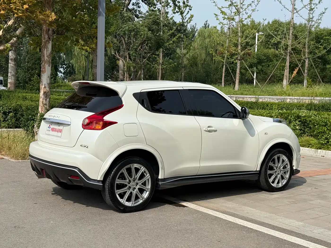 Infiniti ESQ 2019 2014 1.6L Free Edition