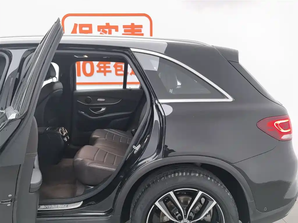 Mercedes-Benz GLC 2022 Facelift GLC 260 L 4MATIC Luxury Model фото 15
