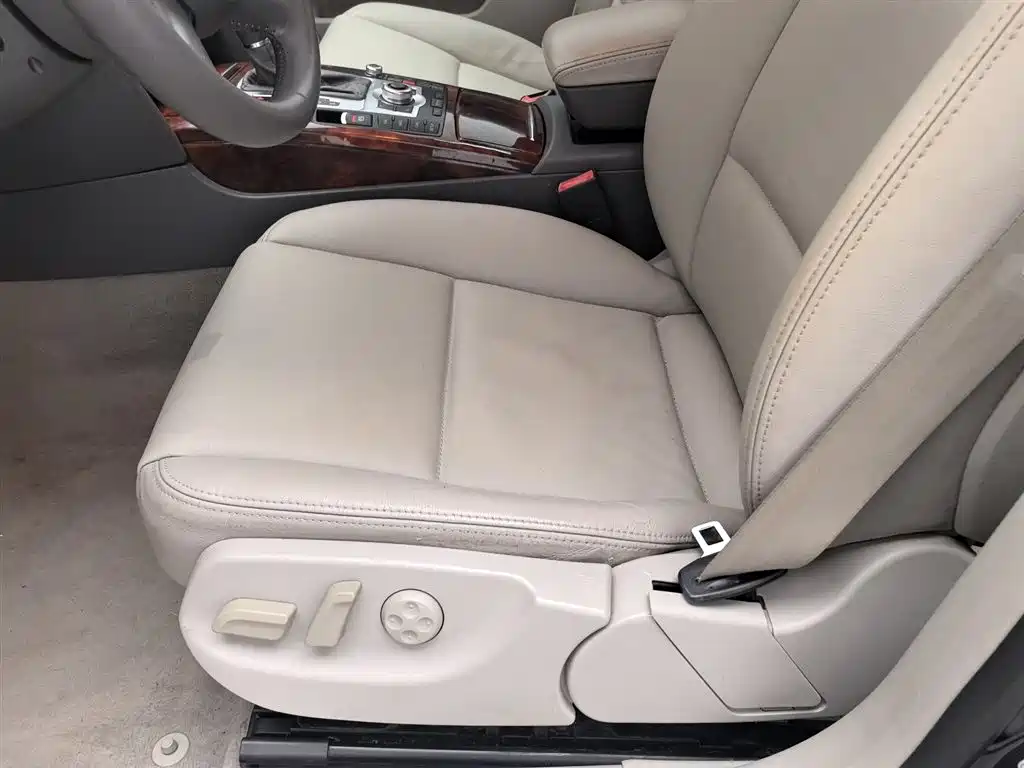Audi A6L 2011 Model 2.0 TFSI Auto Standard фото 20