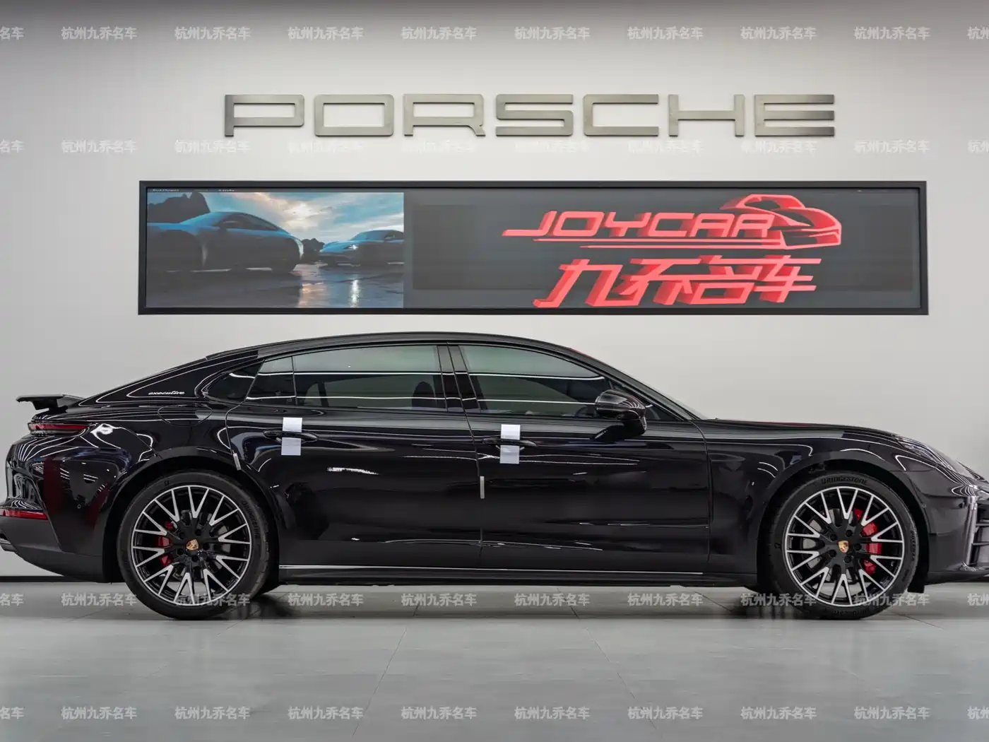 Porsche Panamera 2024 Panamera Executive Long Wheelbase 2.9T фото 4