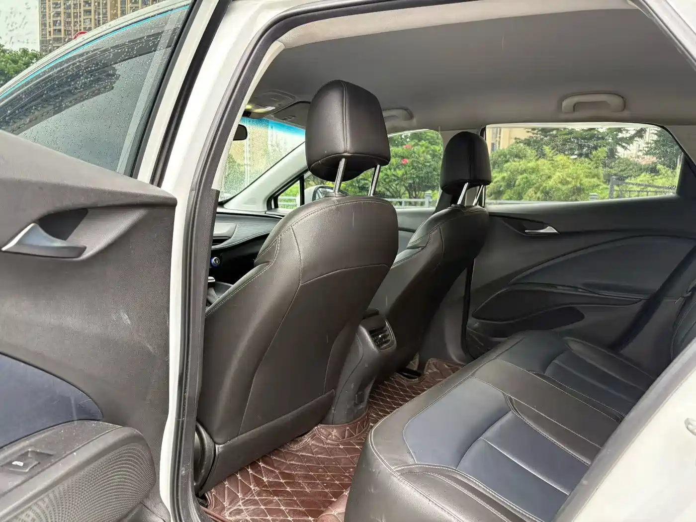 BUICK SLIGHTLY BLUE 6