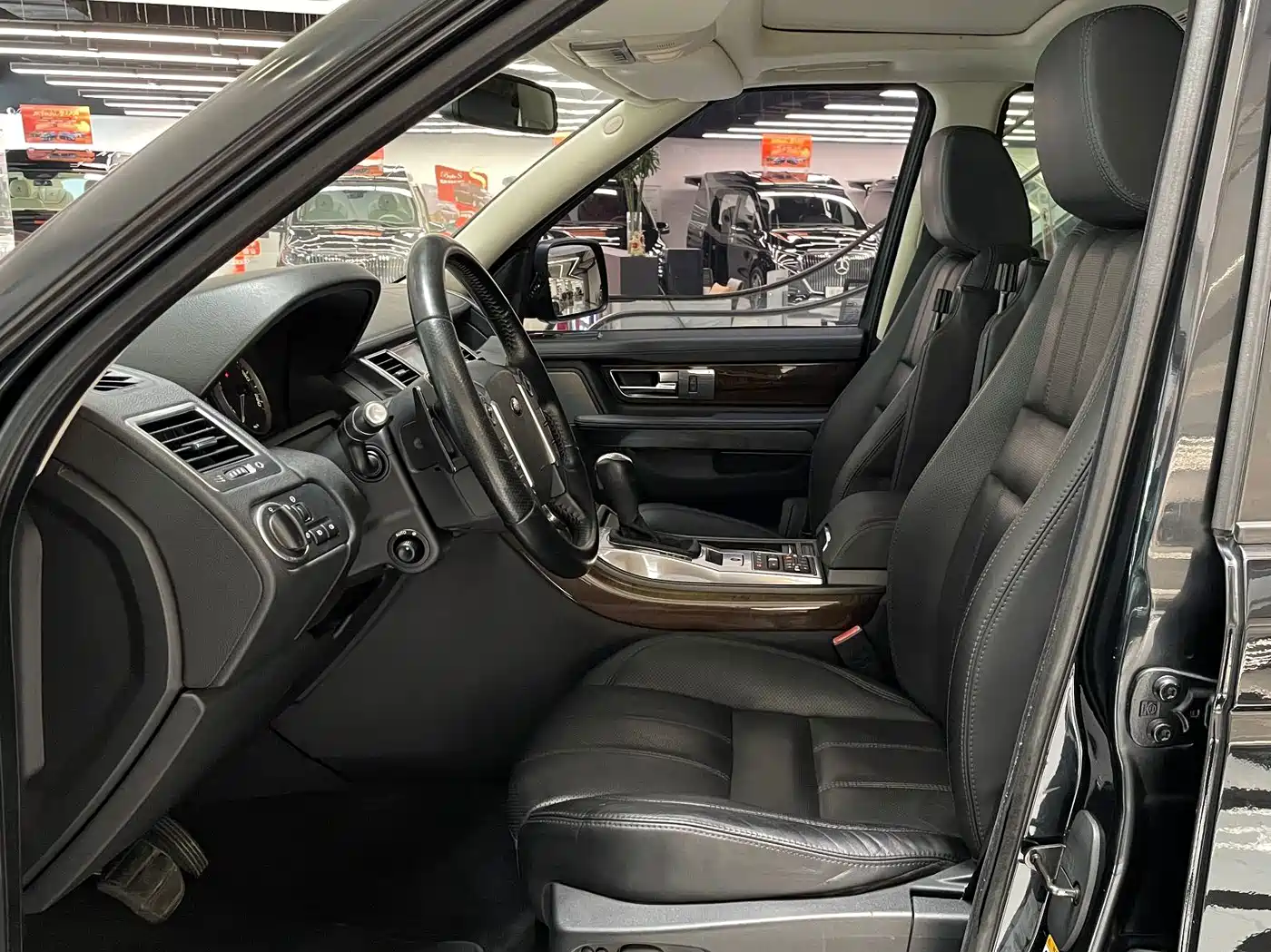 Фото 7 - Land Rover Range Rover Sport