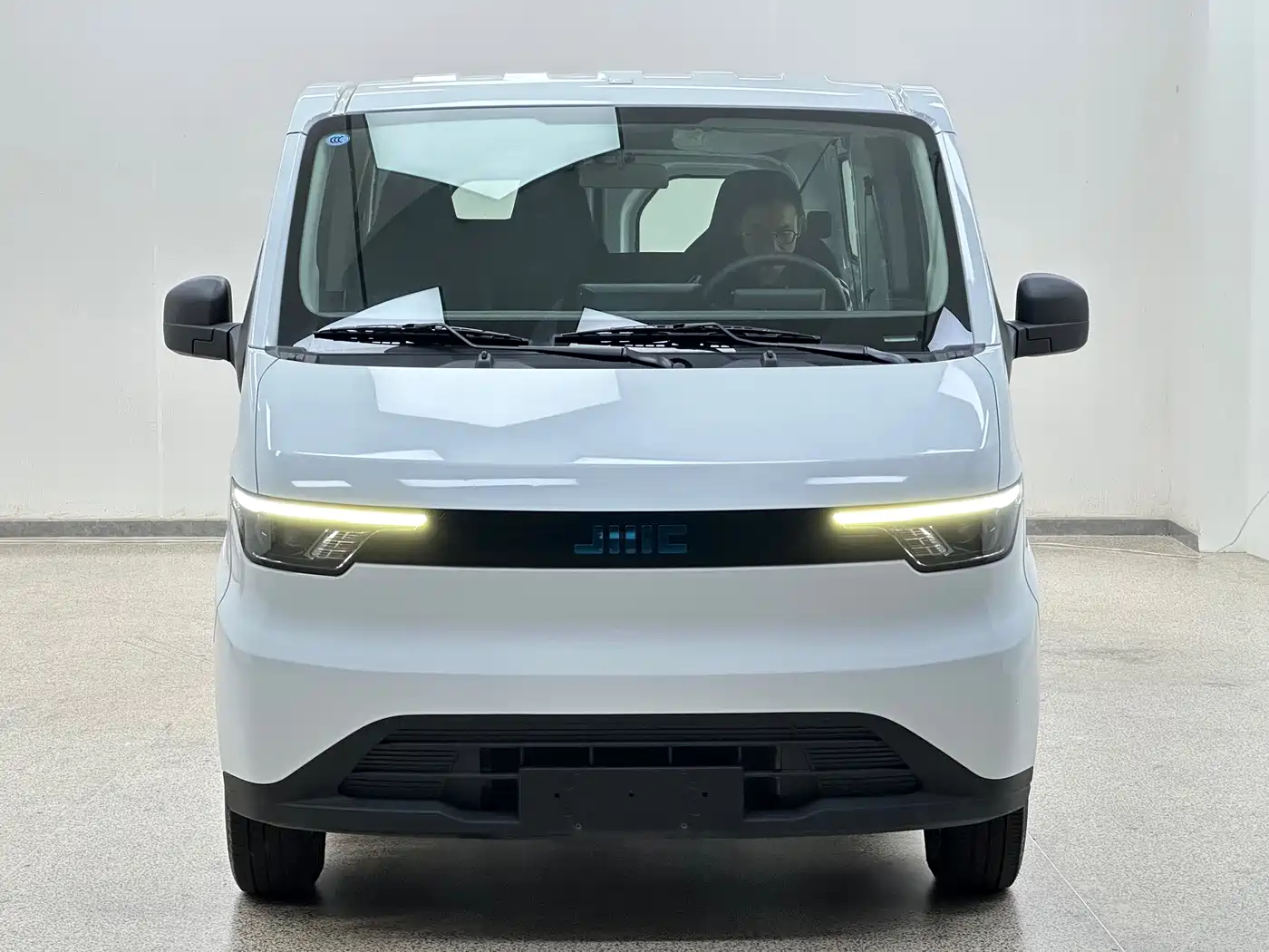 Jiangling E-Fushun 2025 2025 Clear Window Version 41.86kWh Short Wheelbase Low Roof