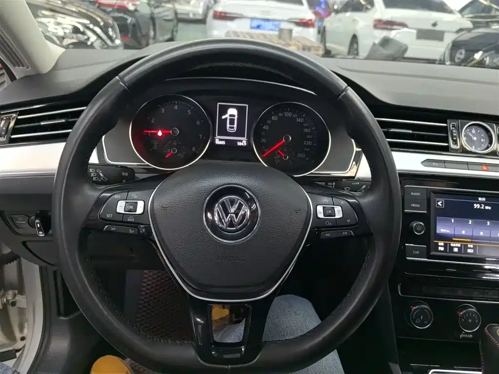 Volkswagen Magotan 2018 330TSI DSG Leading фото 11