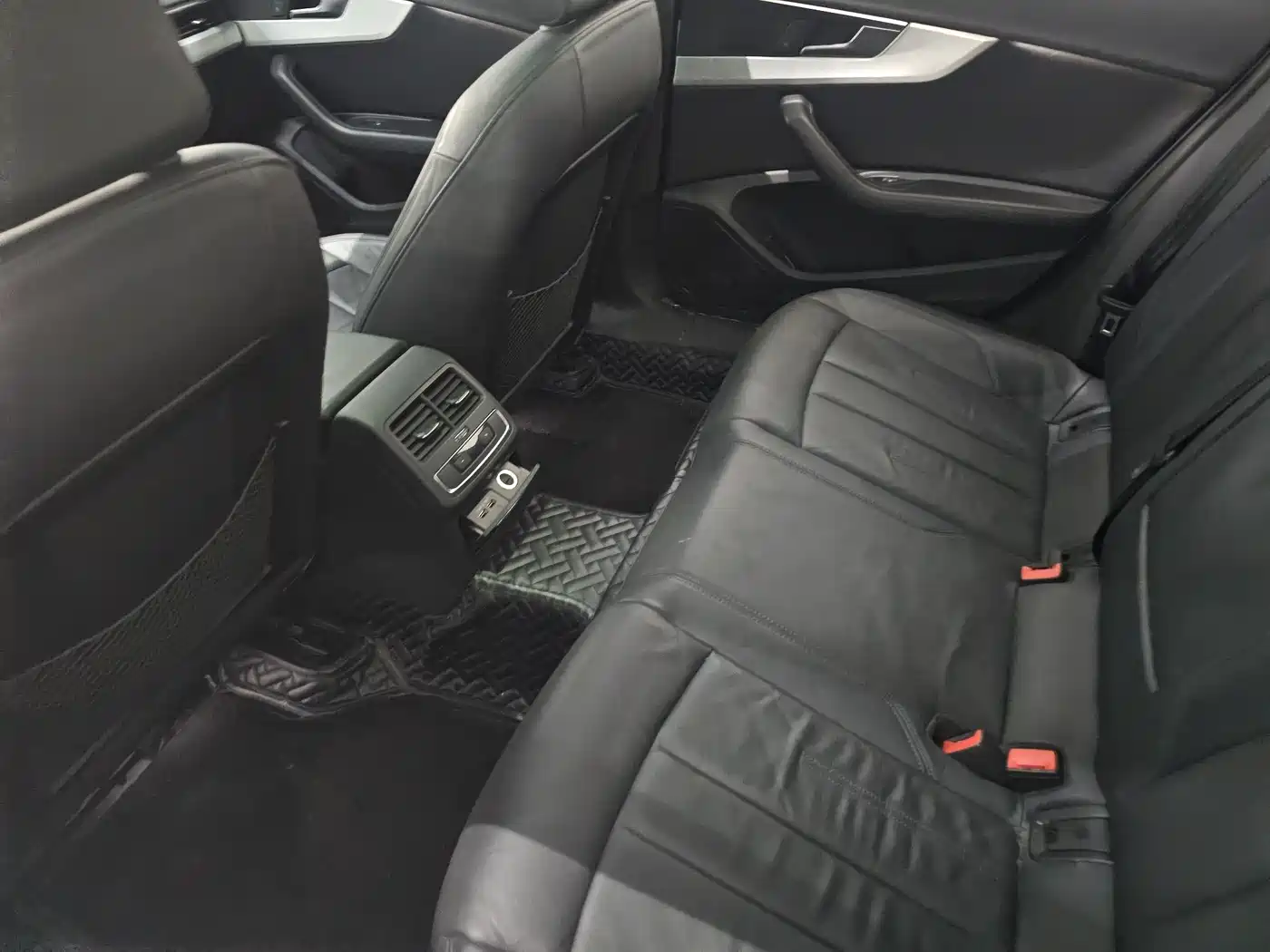 Audi A4L 2019 40 TFSI Fashion (China V) фото 11
