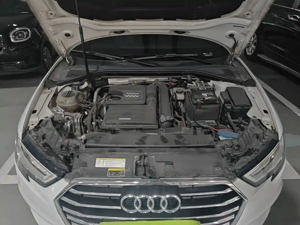 Audi A3 2018 30th Anniversary Sportback 35 TFSI Style фото 20