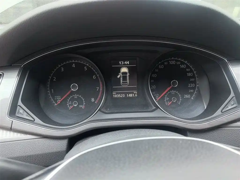 Volkswagen Passat 2017 330TSI DSG Prestige фото 12
