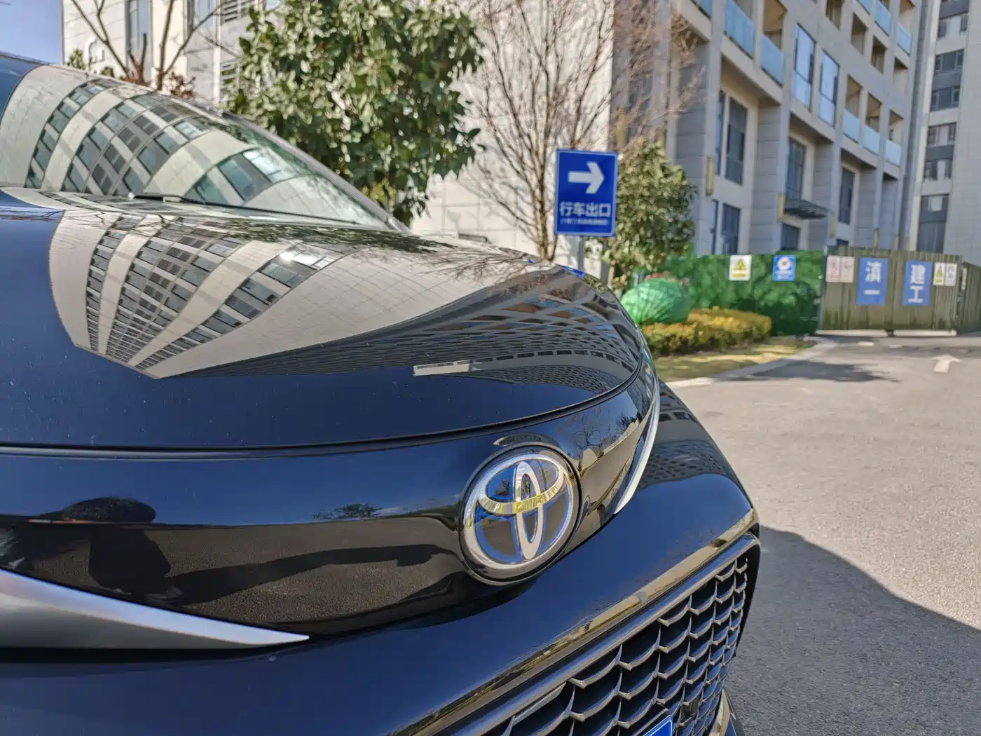 Toyota Granvia 2023 2.5L Hybrid VIP Edition фото 30
