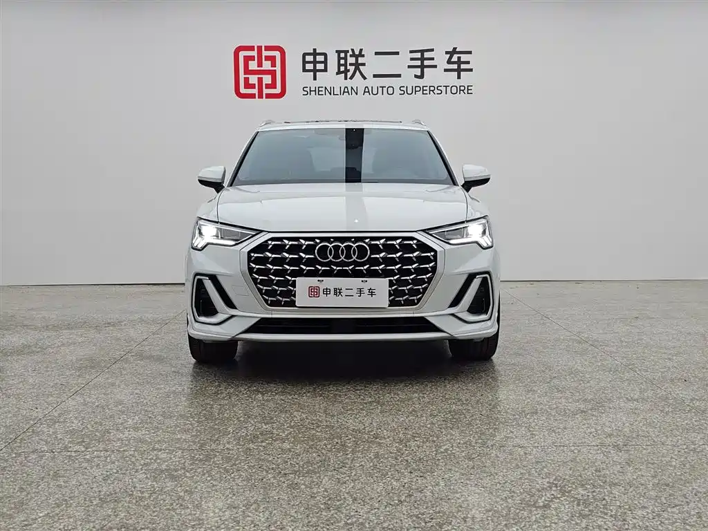 Audi Q3 2024 35 TFSI Fashion Sport фото 5