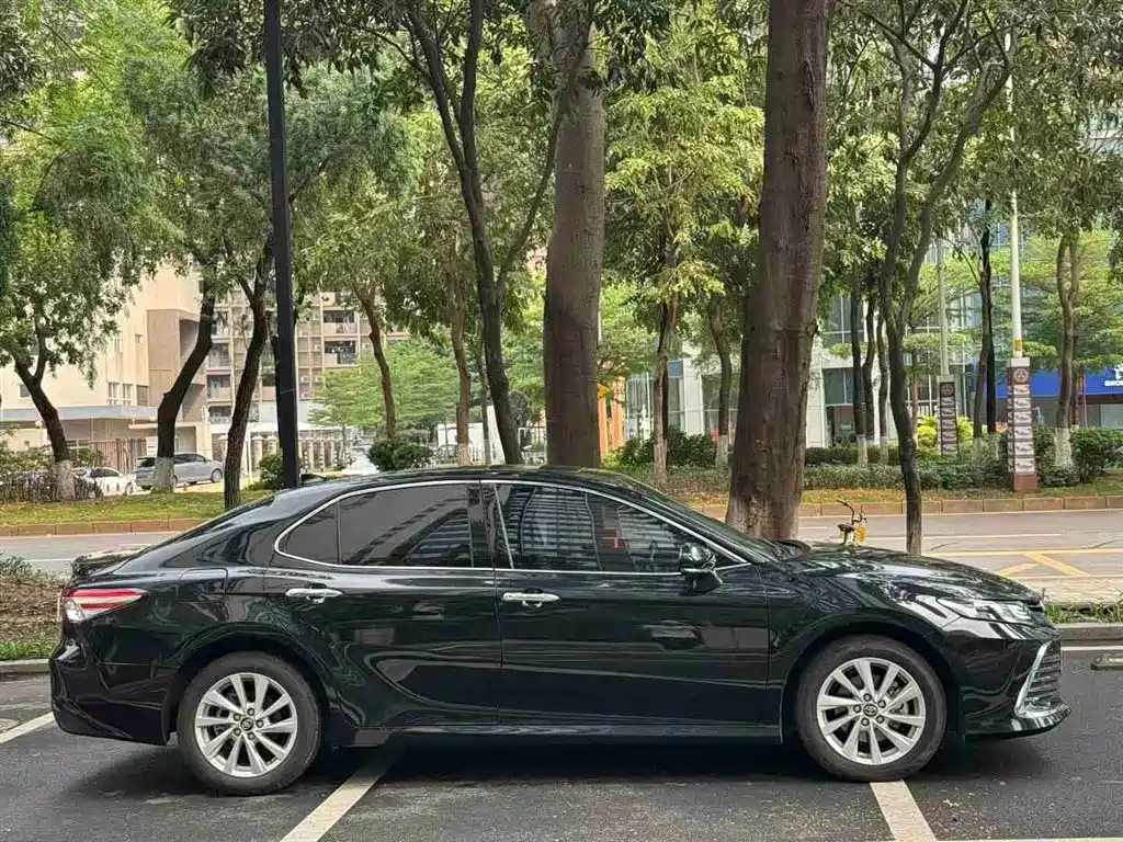 Toyota Camry 2021 2.0G Luxury Edition фото 4