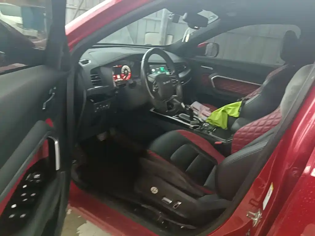 Photo 15 - Haval H6