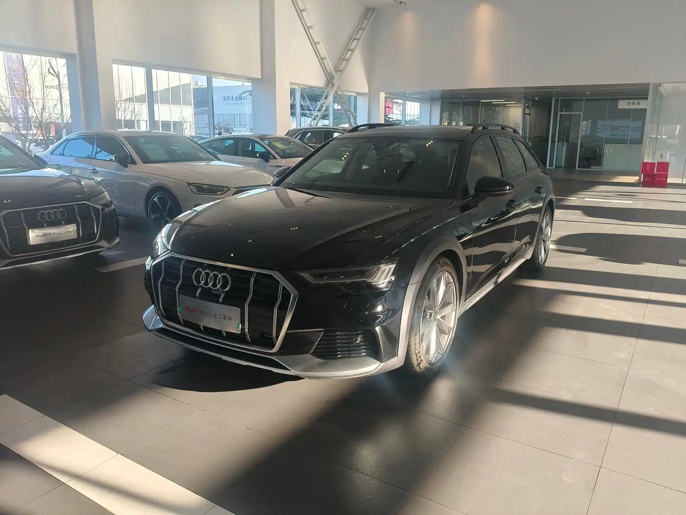 Audi A6 (Import) 2024 allroad quattro 55 TFSI Premium Off-road фото 2