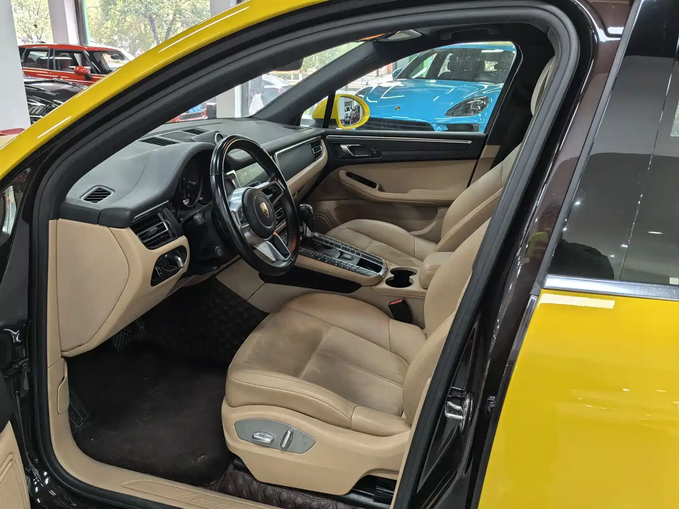 Porsche Macan 2018 Macan 2.0T фото 8