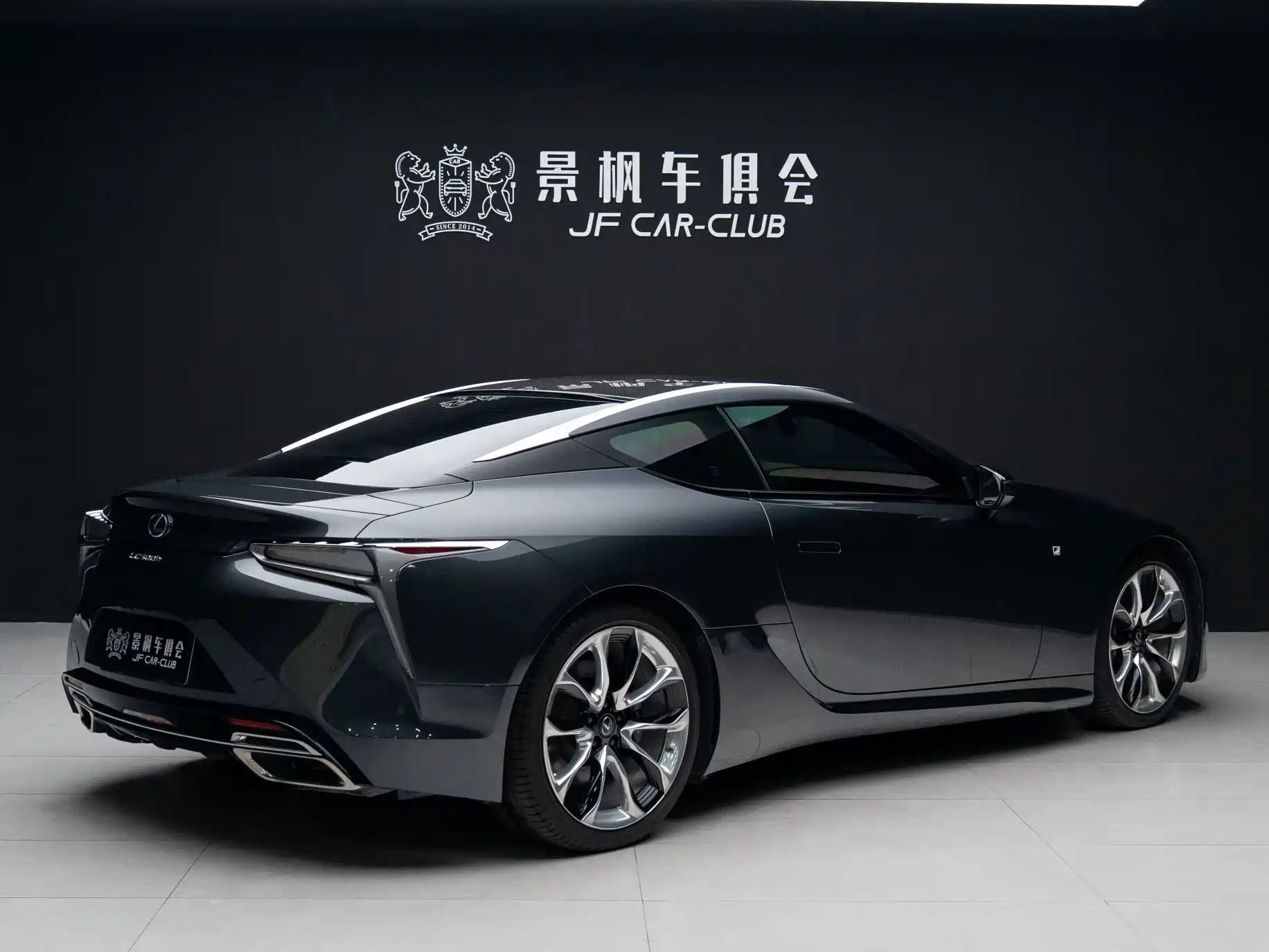 Фото 8 - Lexus LC