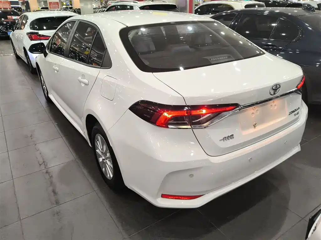Toyota Corolla 2019 1.2T S-CVT GL-i Elite Edition фото 23