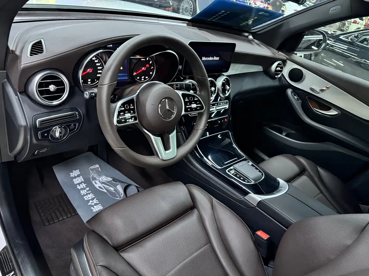 Mercedes-Benz GLC 2020 GLC 260 L 4MATIC Dynamic фото 13