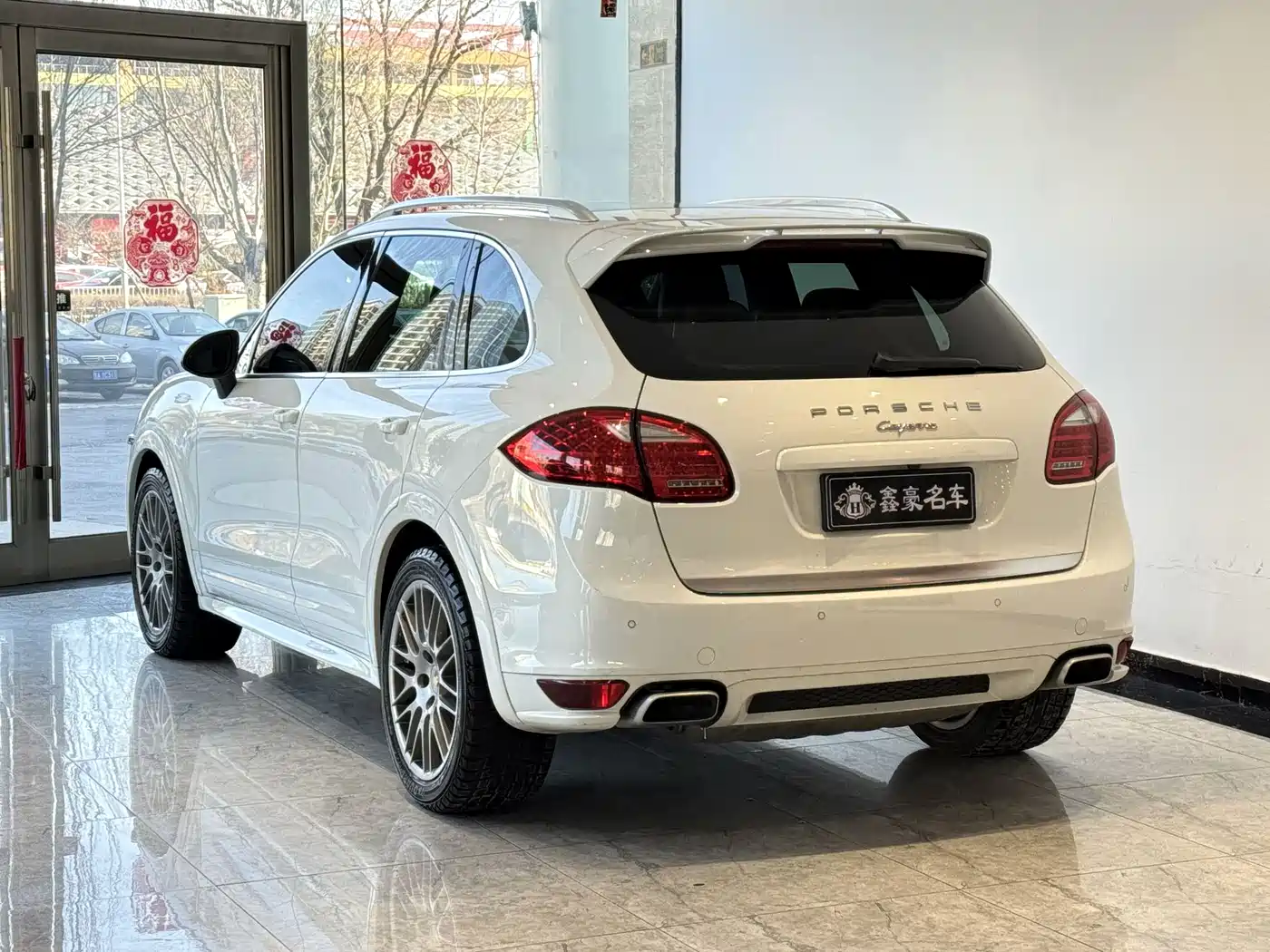 Porsche Cayenne 2014 Cayenne Platinum Edition 3.0T фото 18