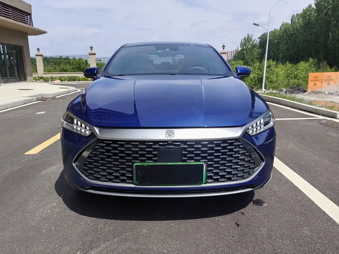 BYD Qin PLUS 2021 DM-i 120KM Flagship фото 2