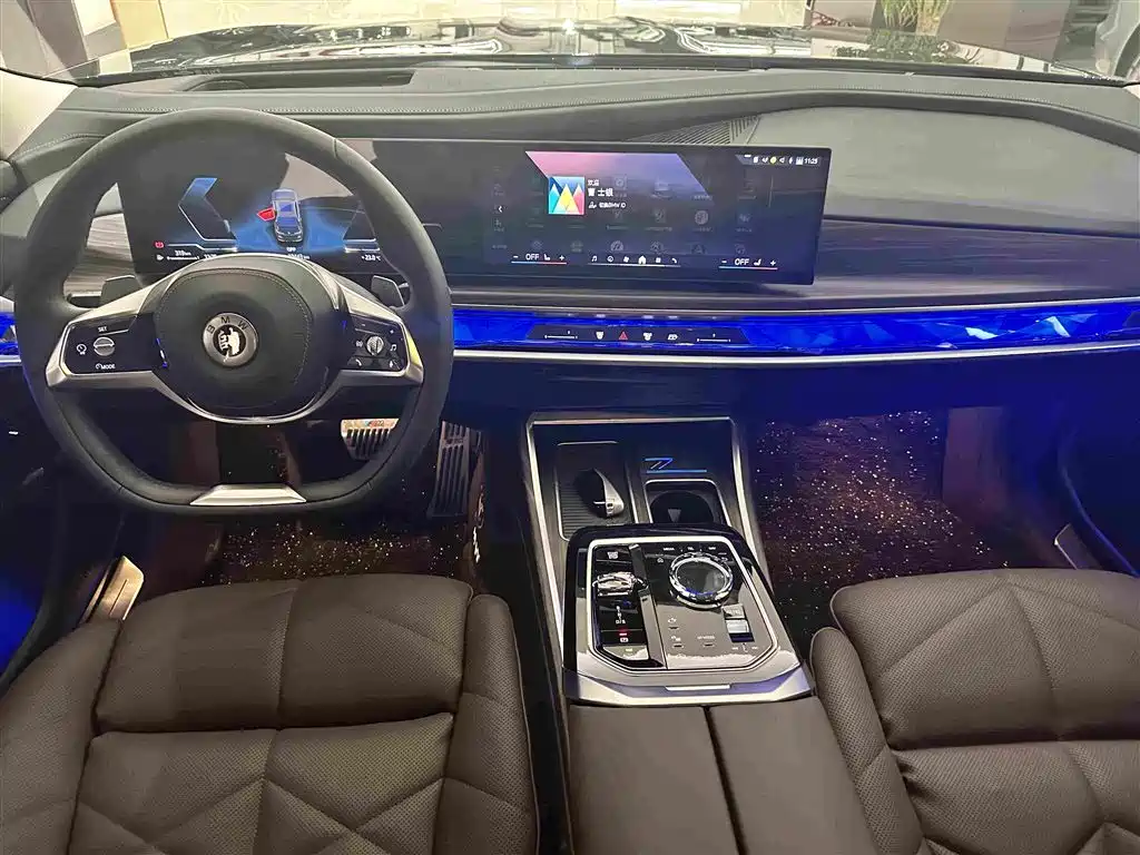 BMW 7 Series 2026 2026 740Li Leading Luxury Package
