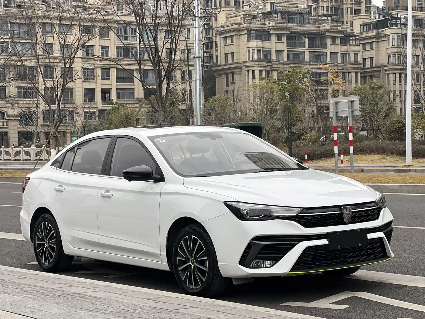 ROEWE I5
