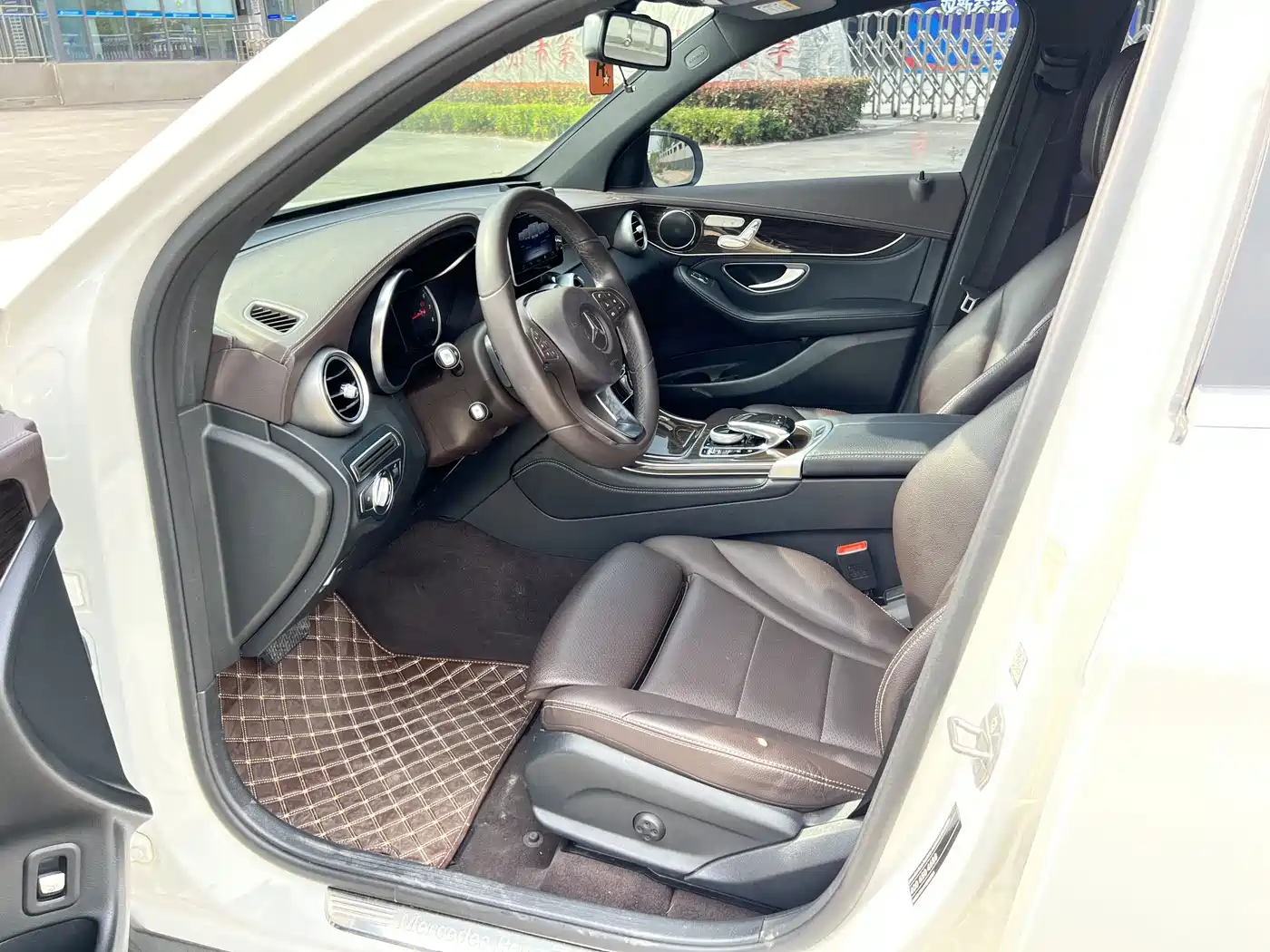Mercedes-Benz GLC 2018 GLC 260 4MATIC Dynamic фото 10