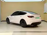 Фото 17 - Tesla Model Y