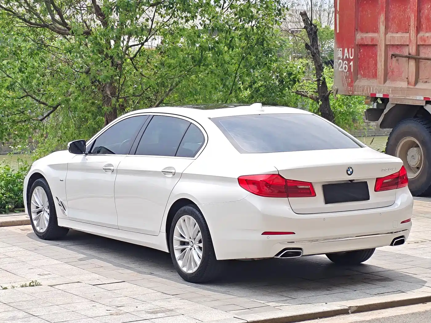Фото 6 - BMW 5 Series