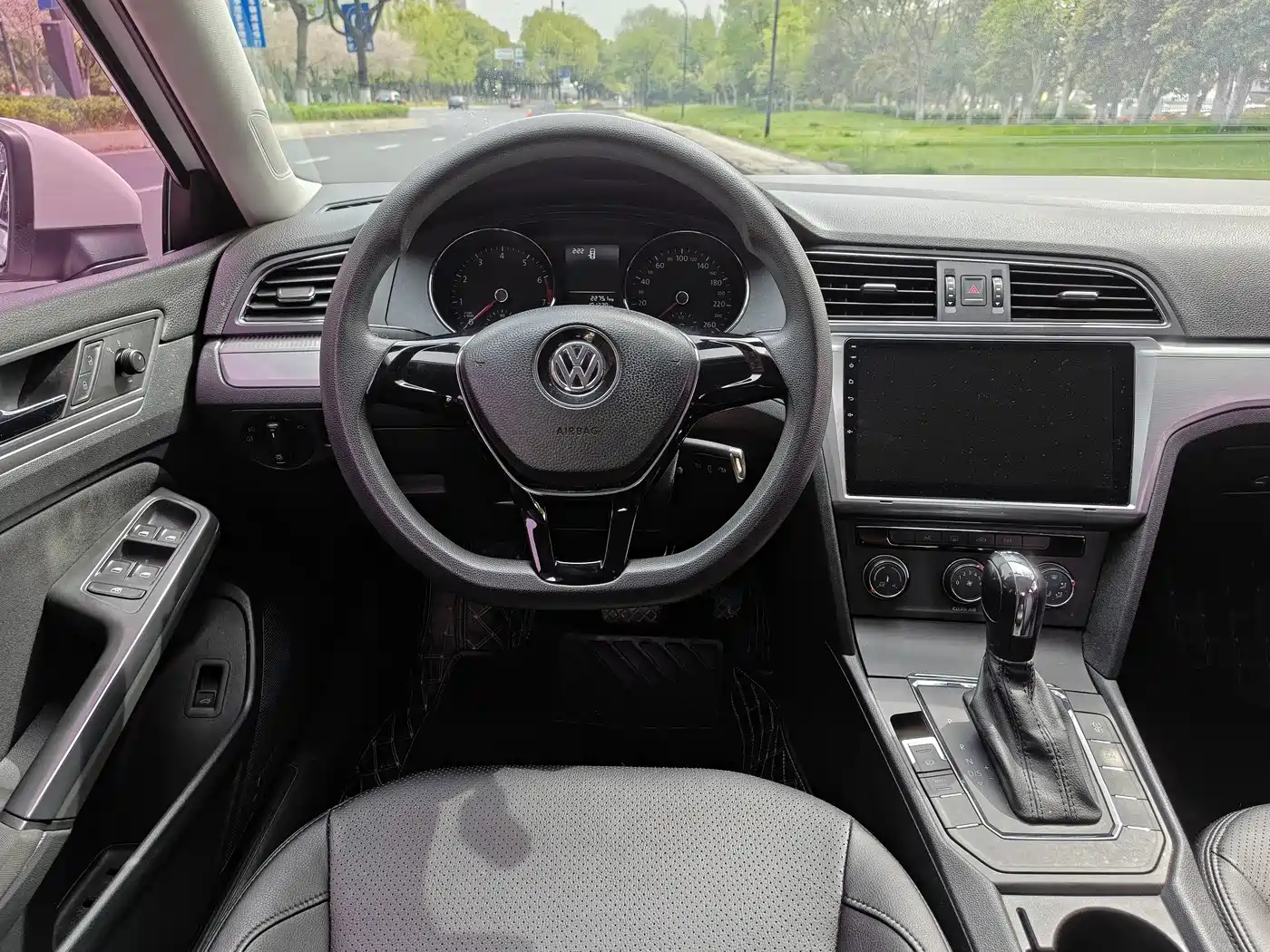 Volkswagen Lamando 2018 230TSI DSG Trend Edition фото 9