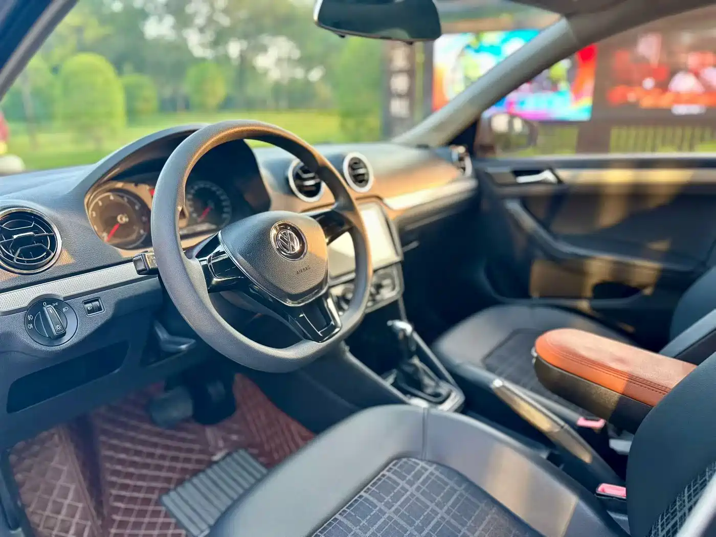 Volkswagen Jetta 2017 1.5L Automatic Comfort фото 9
