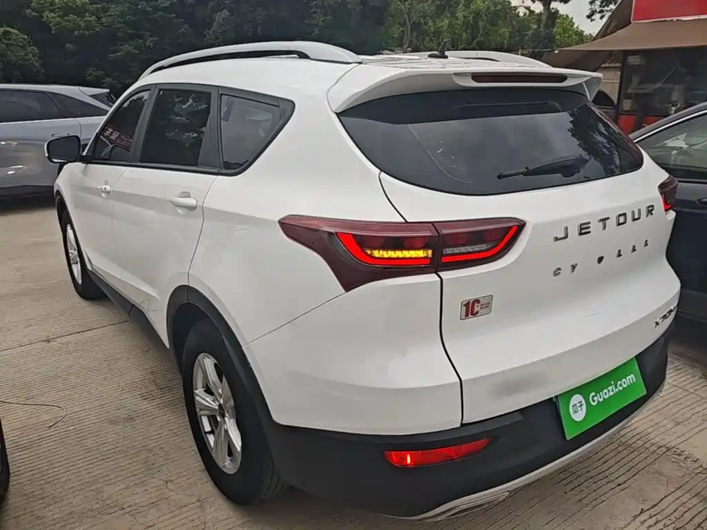 Jetour X70M 2021 2021 1.5T DCT Luxury Partner 7-seater