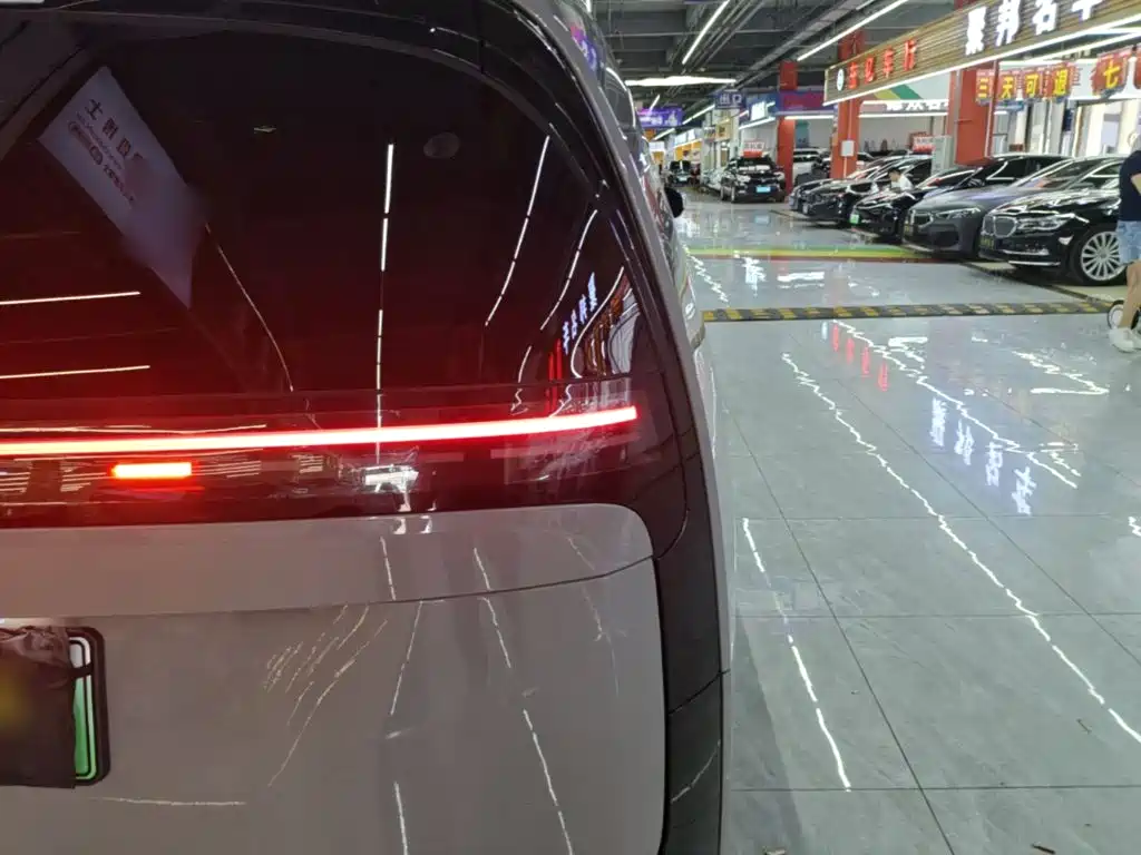 Li Auto MEGA 2025 2024 Ultra