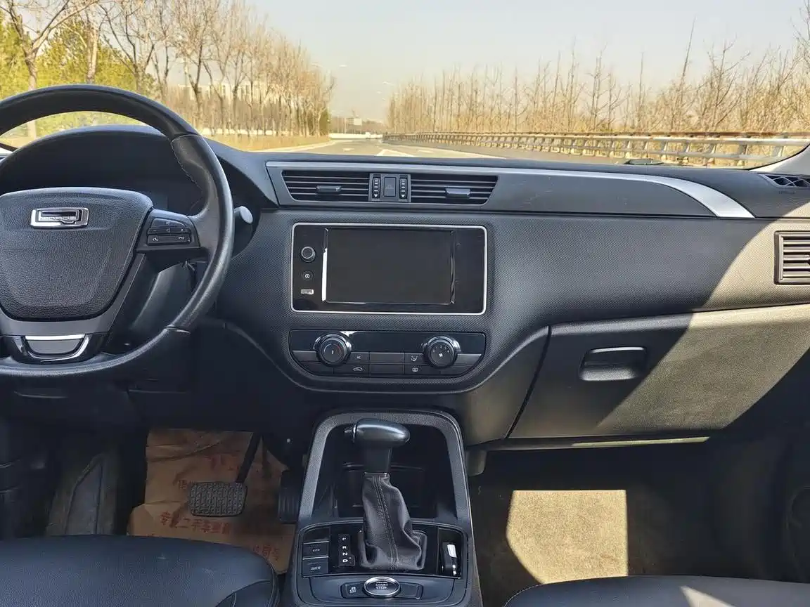 Qoros 5 2018 2018 Facelift 1.6T Automatic Leading
