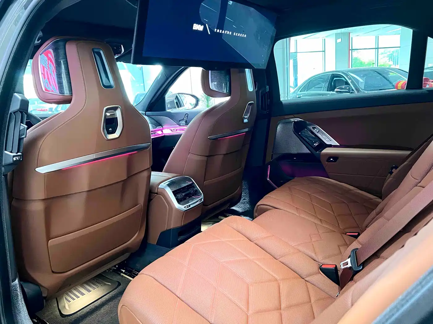 BMW i7 2023 eDrive50L Premium M Sport Package фото 9