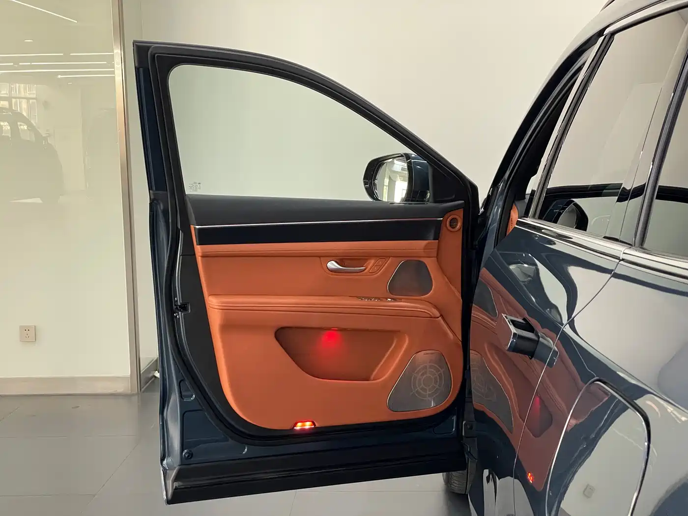 AITO Wenjie AITO M7 2024 1.5T Smart Drive RWD Ultra 5-seater фото 14