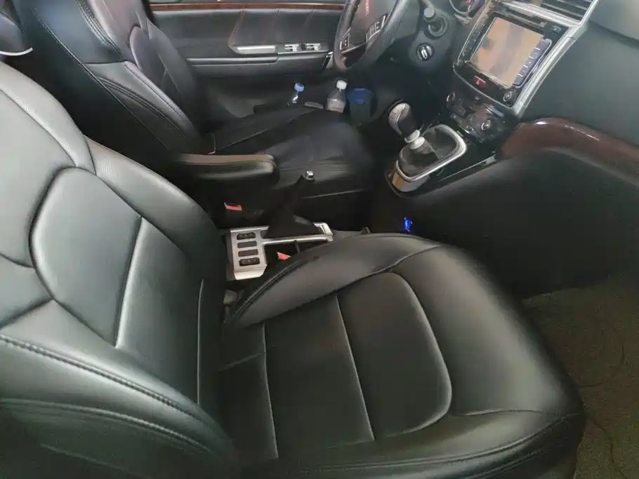 Фото 8 - Haval H6