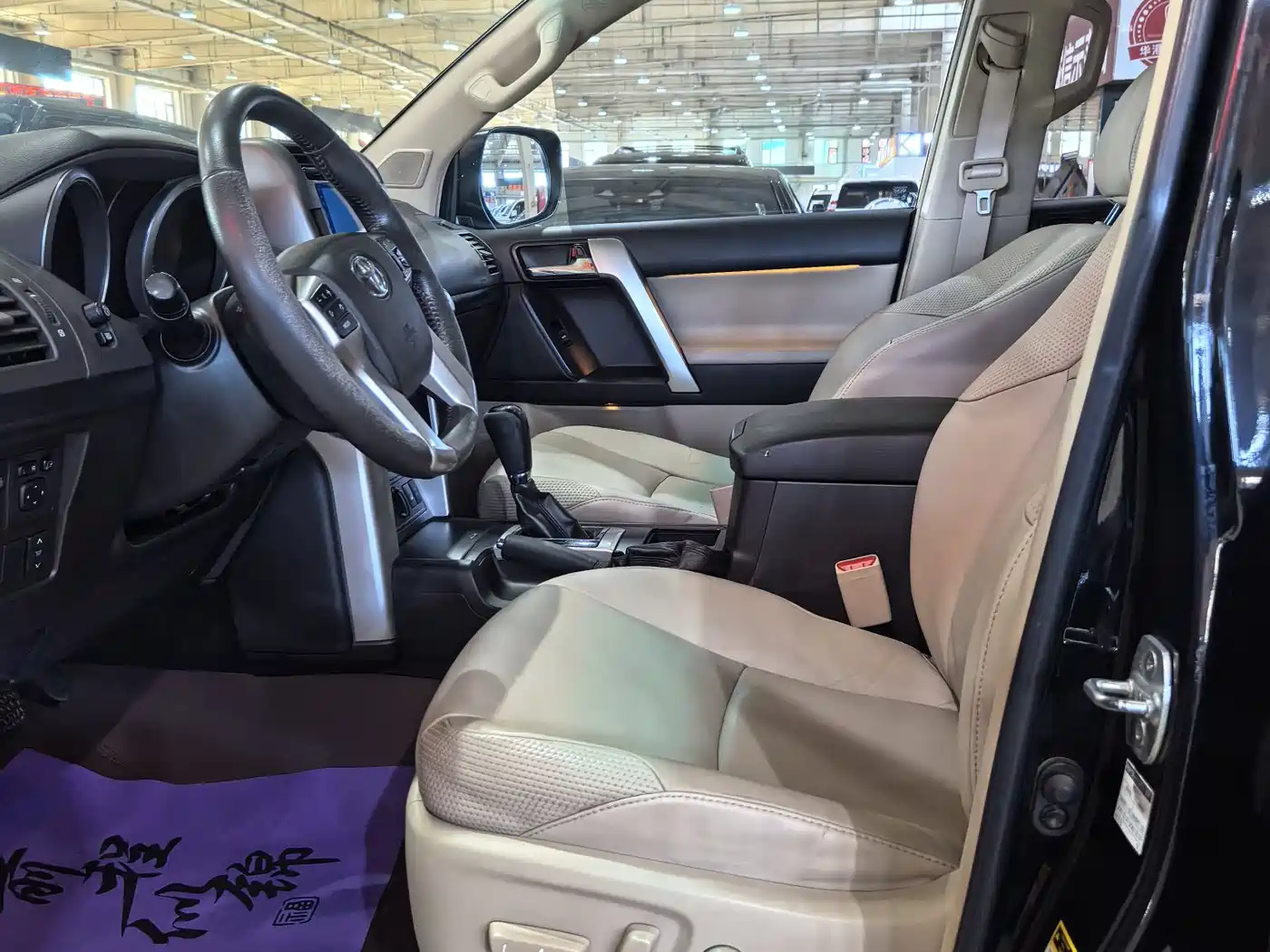 Toyota Prado 2010 4.0L Automatic TX фото 4