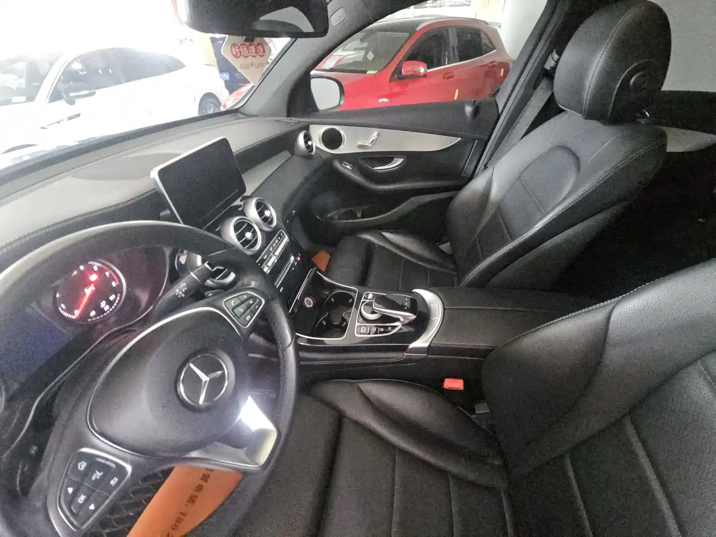 Mercedes-Benz GLC Coupe 2017 GLC 200 4MATIC Coupe SUV фото 5