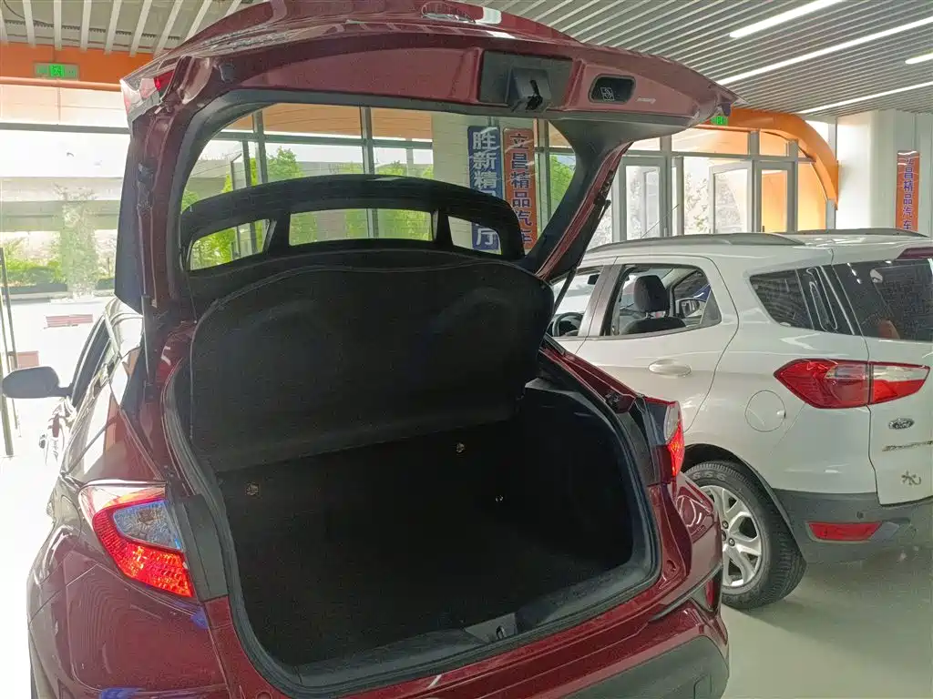 Toyota IZOA 2018 2.0L Speed Edition China VI фото 19