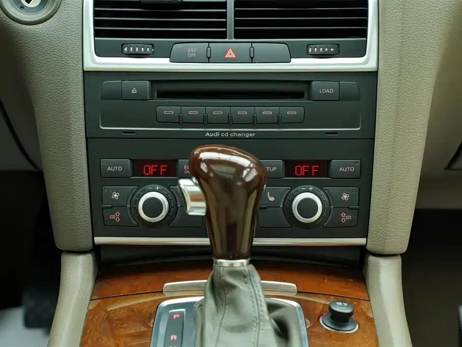 Audi Q7 2007 4.2 FSI quattro Luxury фото 25