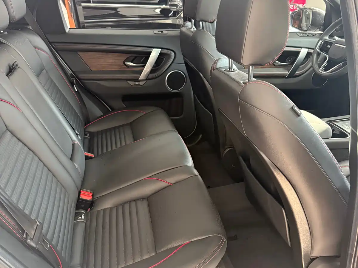 Land Rover Discovery Sport 2021 249PS R-Dynamic SE Performance Technology Edition 5-seater фото 7