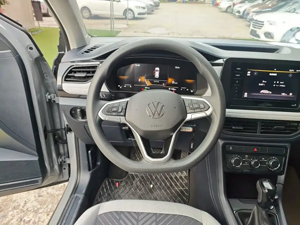 Volkswagen Tharu 2026 2026 New Sharp 1.5L Advance Edition
