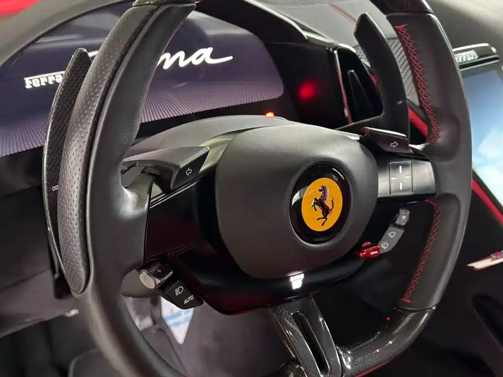 FERRARI ROMA