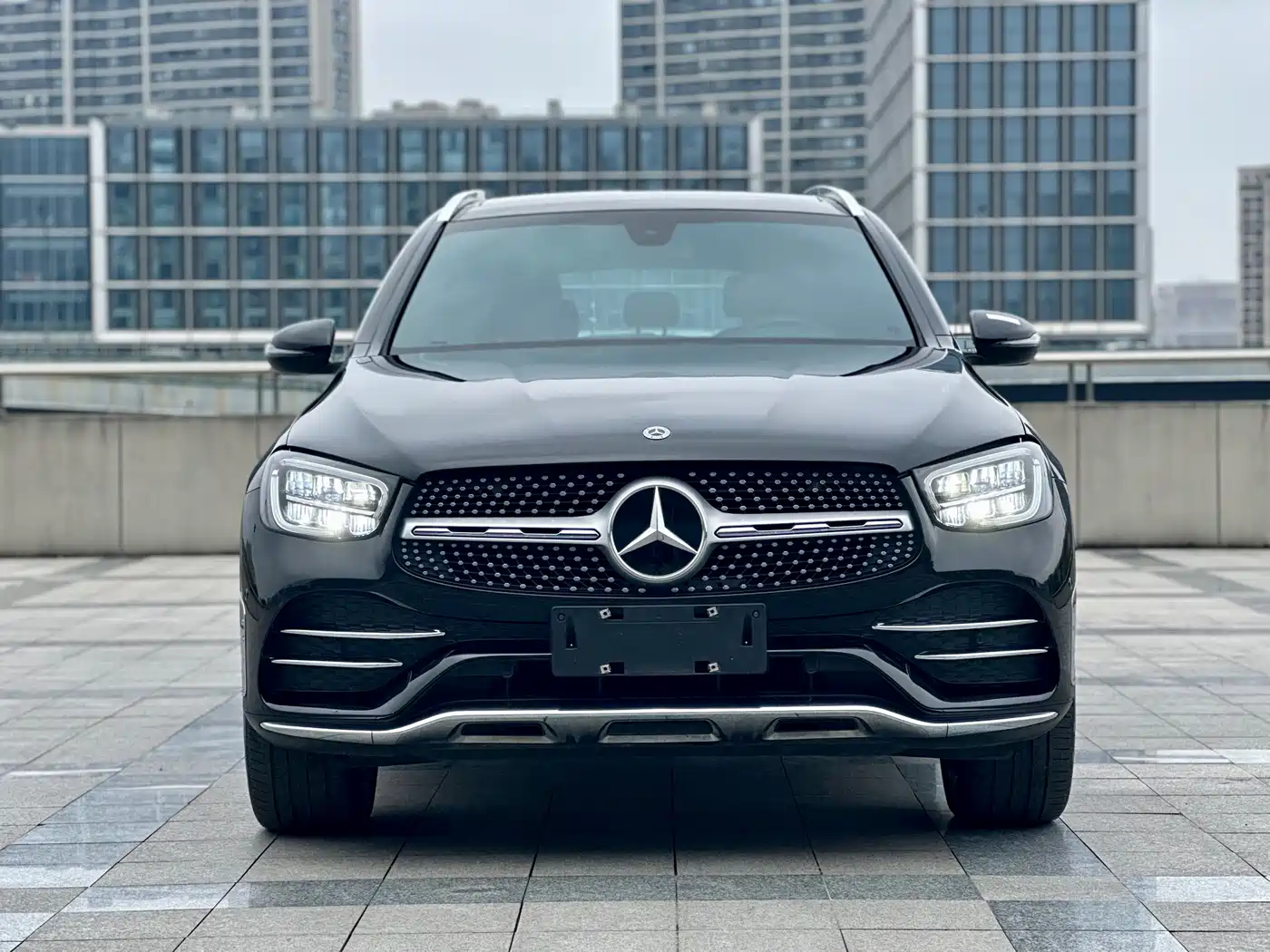 Mercedes-Benz GLC 2022 Facelift GLC 300 L 4MATIC Dynamic Collector's Edition фото 3
