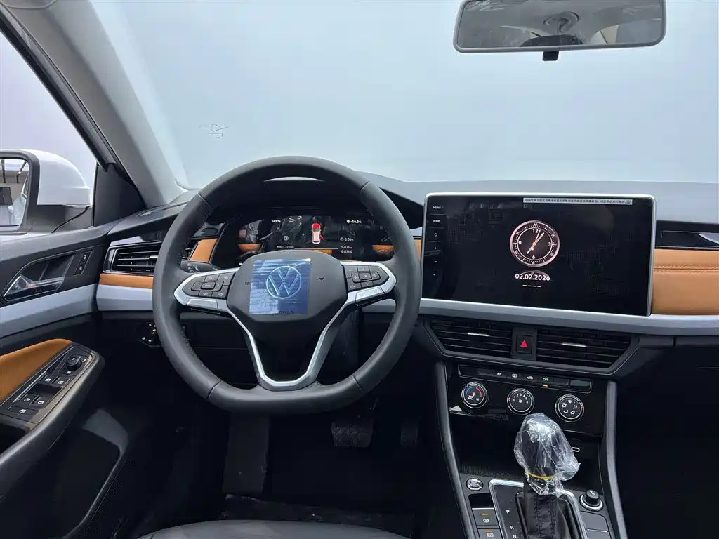 Volkswagen Bora 2025 Facelift 200TSI DSG Navigation Edition фото 31