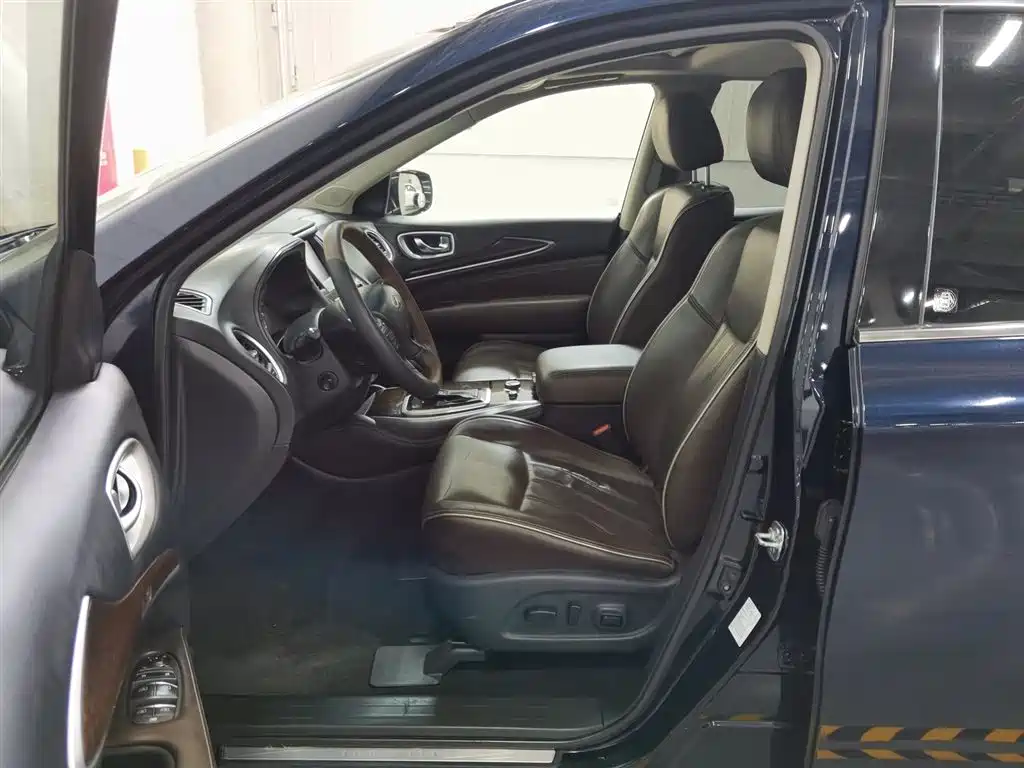 Infiniti QX60 (Import) 2018 2.5 S/C Hybrid FWD Champion Family Edition фото 10